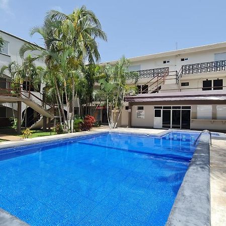 Dna Cancun Hotel Y Posada Екстериор снимка