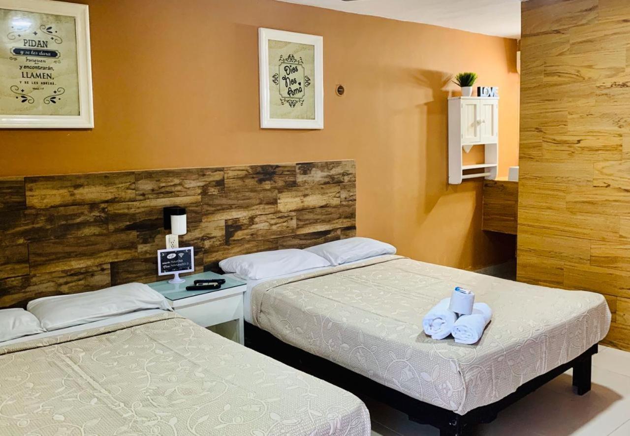 Dna Cancun Hotel Y Posada Екстериор снимка