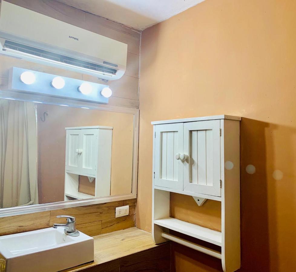 Dna Cancun Hotel Y Posada Екстериор снимка